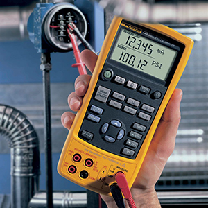 کالیبراتور مولتی فانکشن Fluke 725